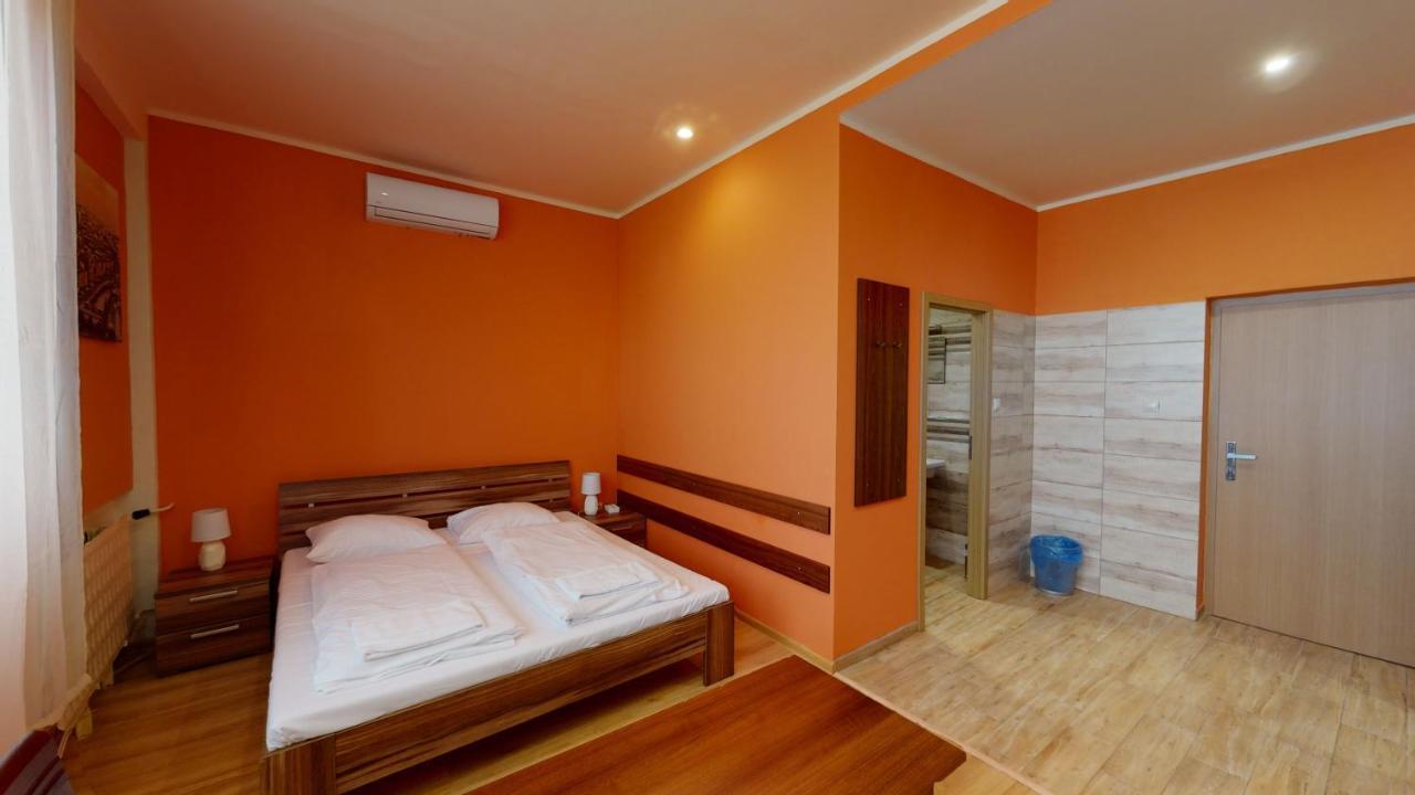 Hotel Hubert Nové Zámky المظهر الخارجي الصورة