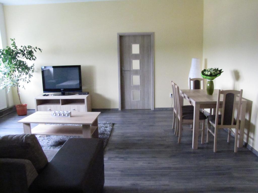 Hotel Hubert Nové Zámky المظهر الخارجي الصورة